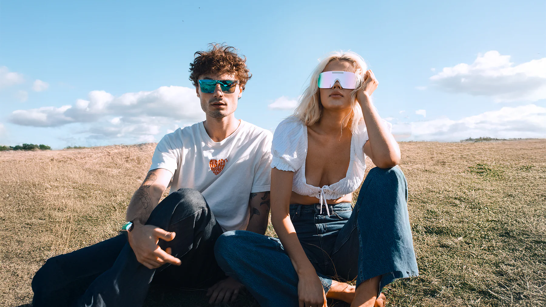 Chasing Sunsets, Defining Style